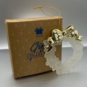 Avon Ornament, Wreath